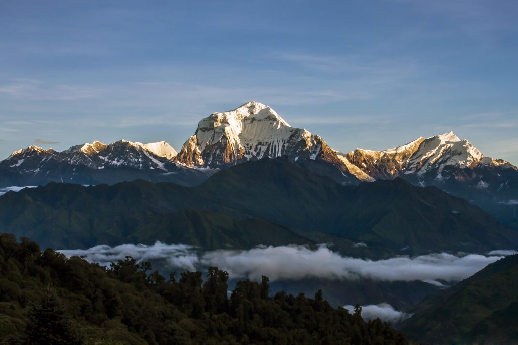 Why Is the Ghorepani Poon Hill Trek Ideal for a Short Hike?